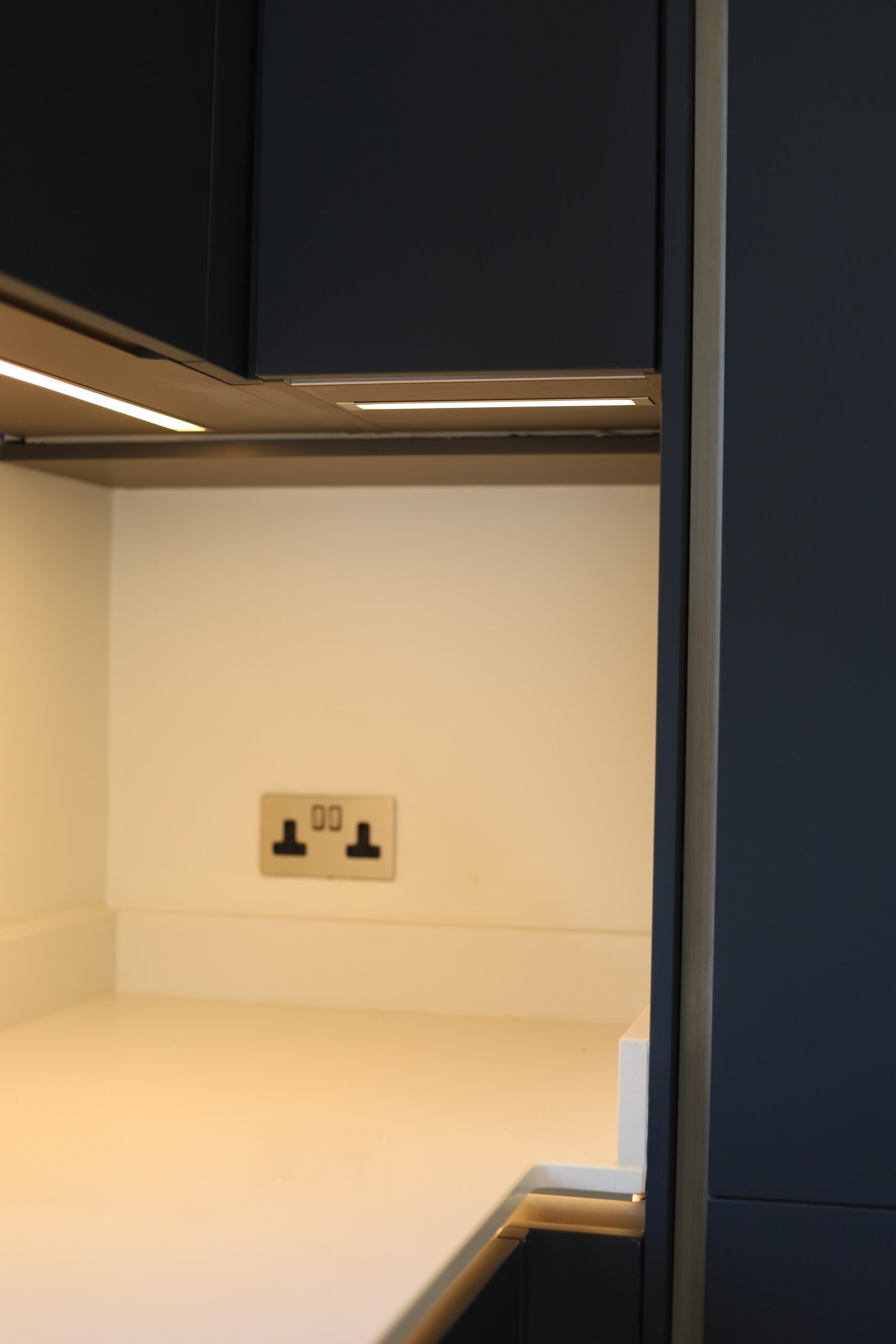 IMG_8755 Grey hanging lights in a kitchen